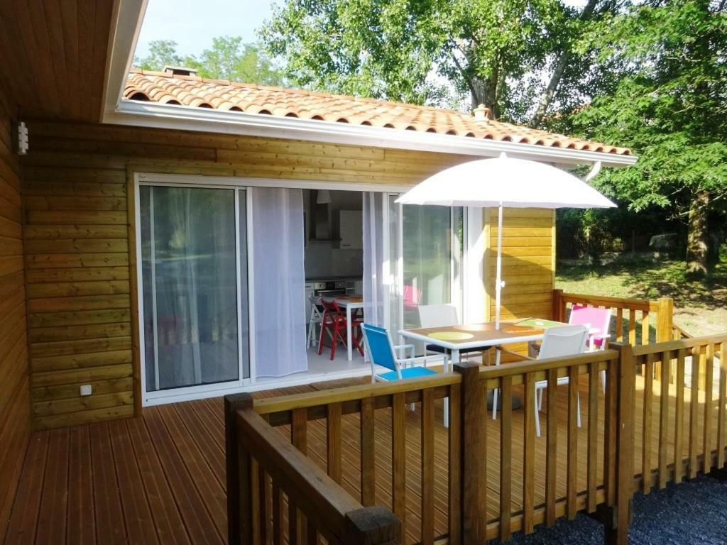 Chalet " Cote Lac " Castets Bagian luar foto